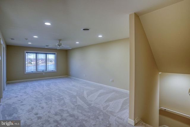 1810 WINDSWEPT CIR, Dover, DE 19901