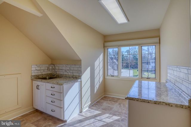 1810 WINDSWEPT CIR, Dover, DE 19901