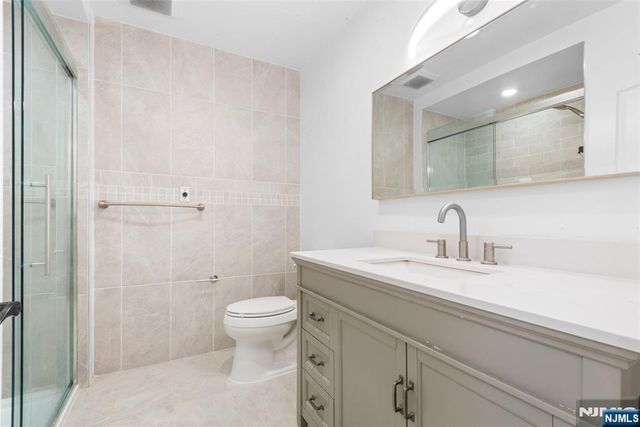 285 Hardenburgh Avenue, Demarest, NJ 07627