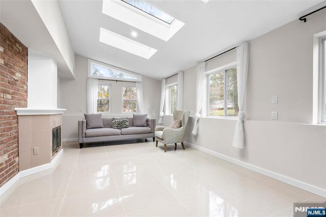 285 Hardenburgh Avenue, Demarest, NJ 07627