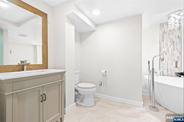 285 Hardenburgh Avenue, Demarest, NJ 07627