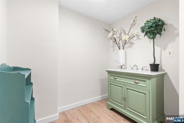 285 Hardenburgh Avenue, Demarest, NJ 07627