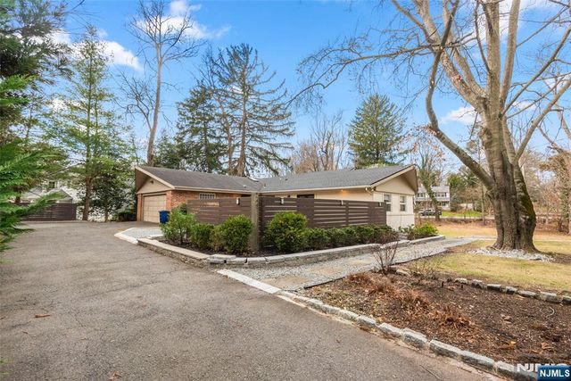 285 Hardenburgh Avenue, Demarest, NJ 07627