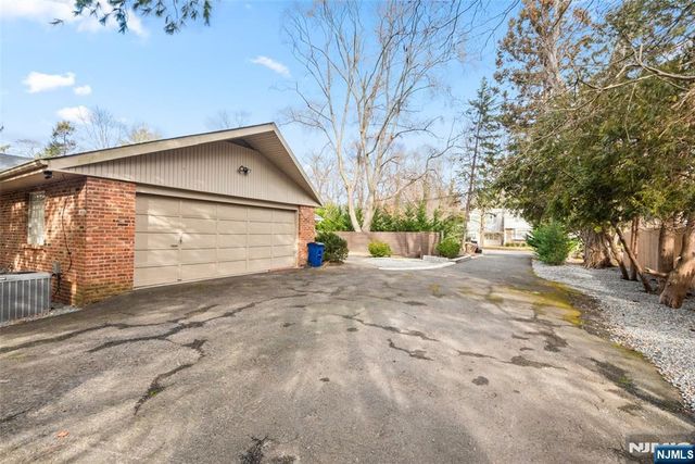 285 Hardenburgh Avenue, Demarest, NJ 07627