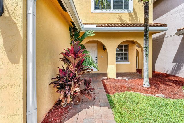 3260 Commodore Court, West Palm Beach, FL 33411