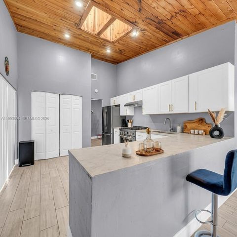 5701 NW 54th Way, Tamarac, FL 33319