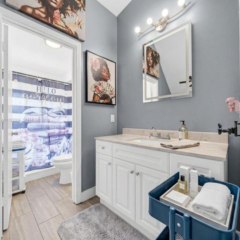 5701 NW 54th Way, Tamarac, FL 33319