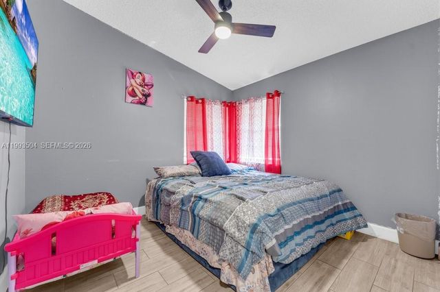 5701 NW 54th Way, Tamarac, FL 33319