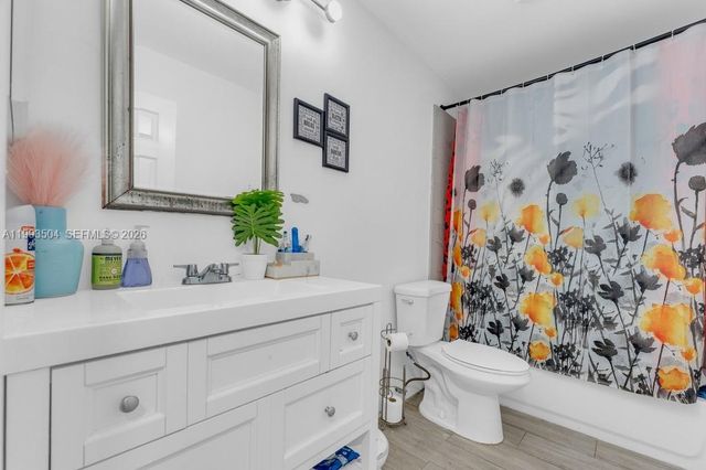 5701 NW 54th Way, Tamarac, FL 33319