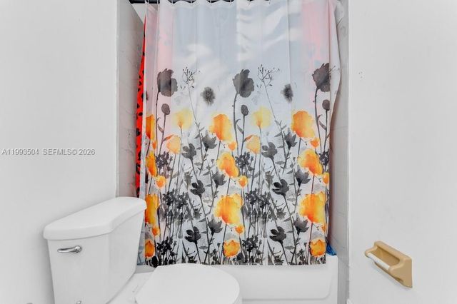 5701 NW 54th Way, Tamarac, FL 33319