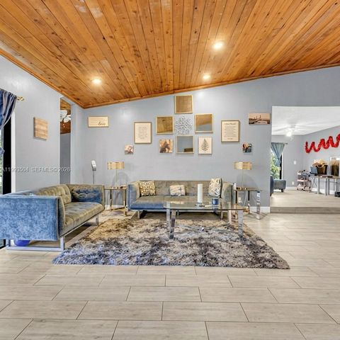 5701 NW 54th Way, Tamarac, FL 33319