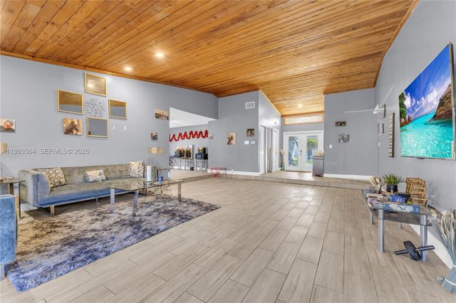 5701 NW 54th Way, Tamarac, FL 33319