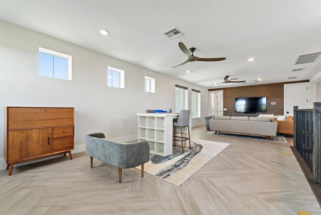 20049 SE Bridgewater Drive, Jupiter, FL 33458
