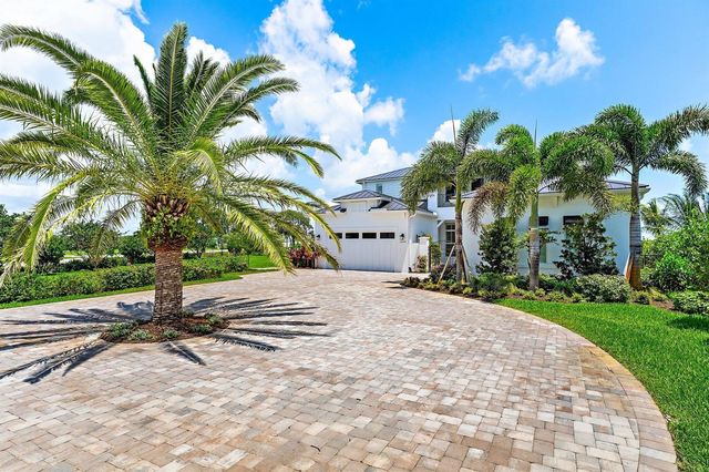 20049 SE Bridgewater Drive, Jupiter, FL 33458