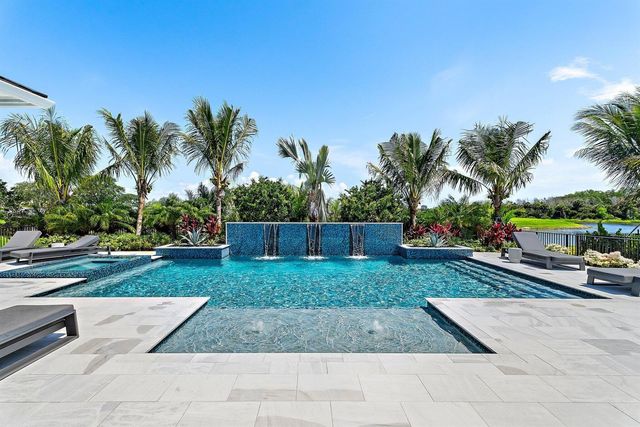 20049 SE Bridgewater Drive, Jupiter, FL 33458
