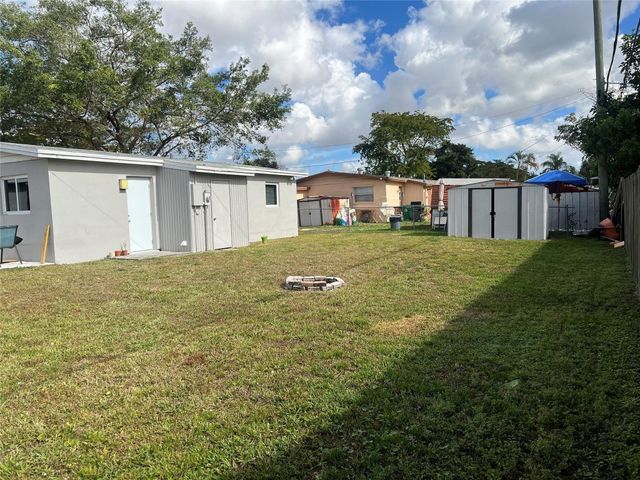 5720 SW 37th Court, Davie, FL 33314