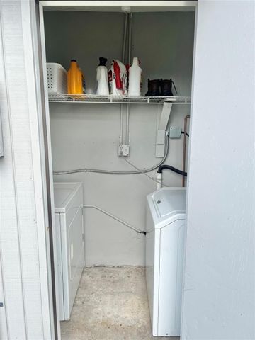 5720 SW 37th Court, Davie, FL 33314