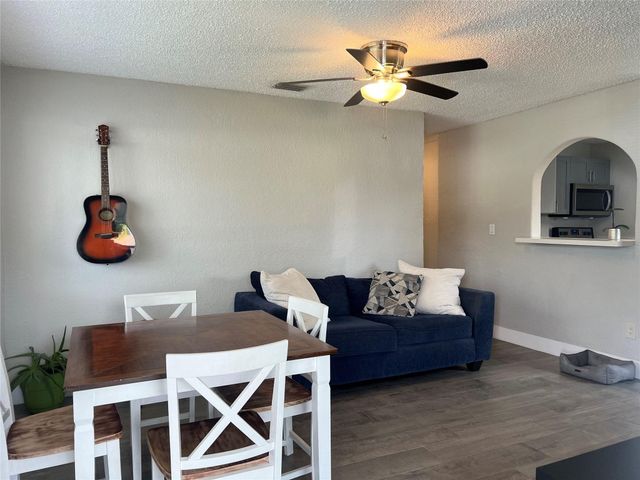 5720 SW 37th Court, Davie, FL 33314