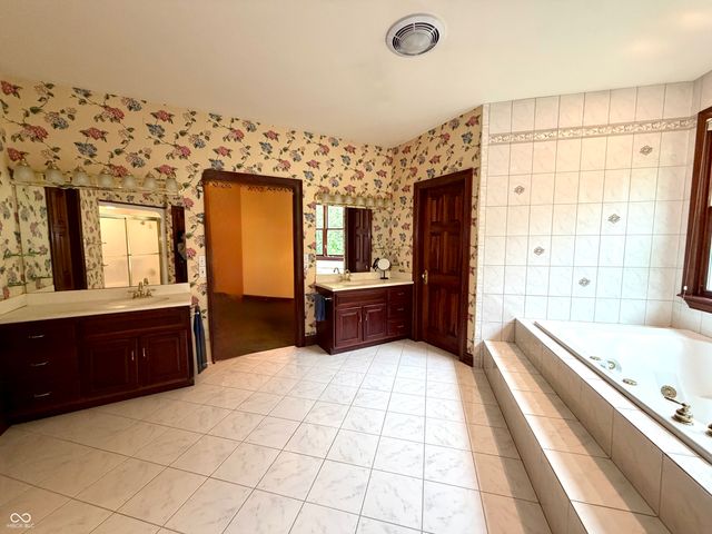 8318 S Ashley Avenue S, Bloomington, IN 47401