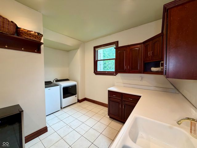 8318 S Ashley Avenue S, Bloomington, IN 47401