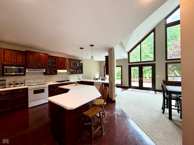 8318 S Ashley Avenue S, Bloomington, IN 47401