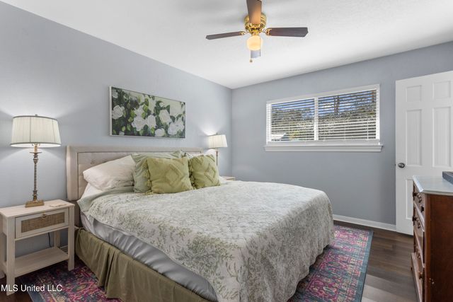 1209 Hammersmith Lane, Ocean Springs, MS 39564