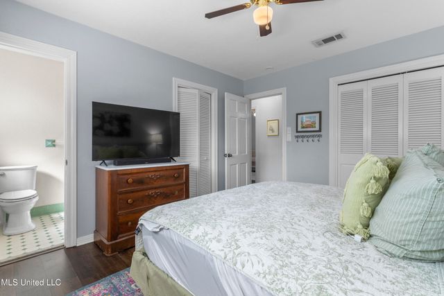 1209 Hammersmith Lane, Ocean Springs, MS 39564