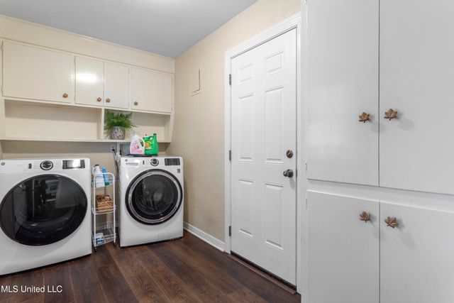 1209 Hammersmith Lane, Ocean Springs, MS 39564