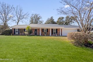 1209 Hammersmith Lane, Ocean Springs, MS 39564