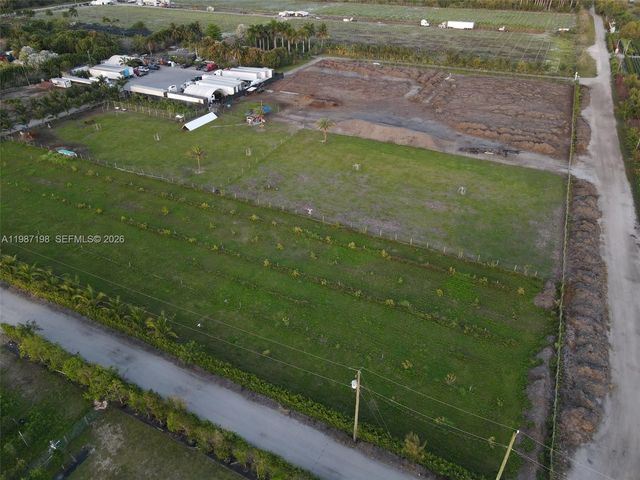 17325 SW 188th St, Miami, FL 33187