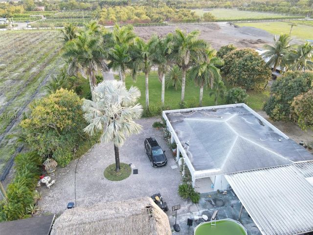 17325 SW 188th St, Miami, FL 33187