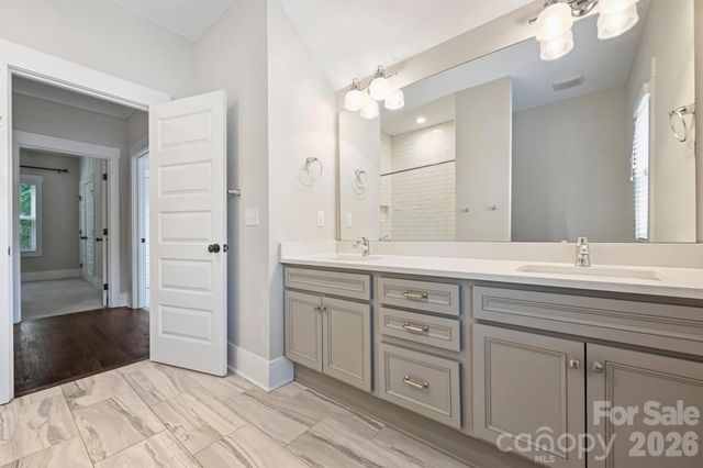 3030 Attaberry Drive, Charlotte, NC 28205