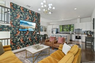 318 W Grayson St Unit 303, San Antonio, TX 78212