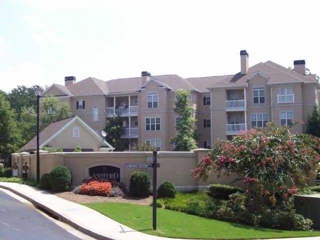 232 Ashford Circle, Atlanta, GA 30338