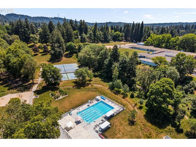3475 Sw RIDGEWOOD Ave, Portland, OR 97225