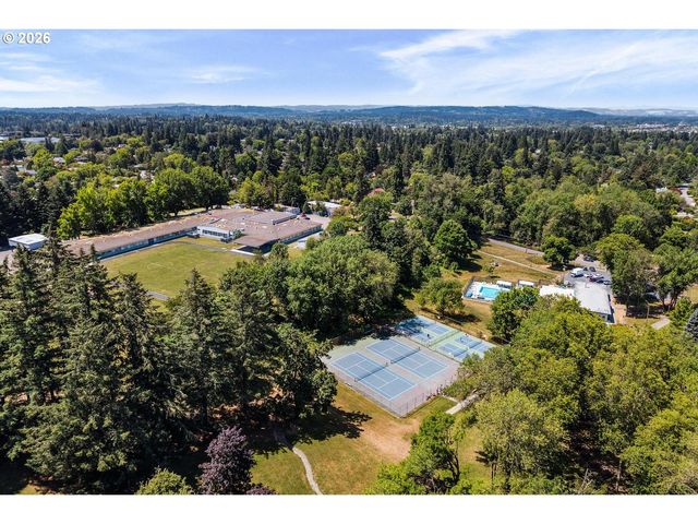 3475 Sw RIDGEWOOD Ave, Portland, OR 97225