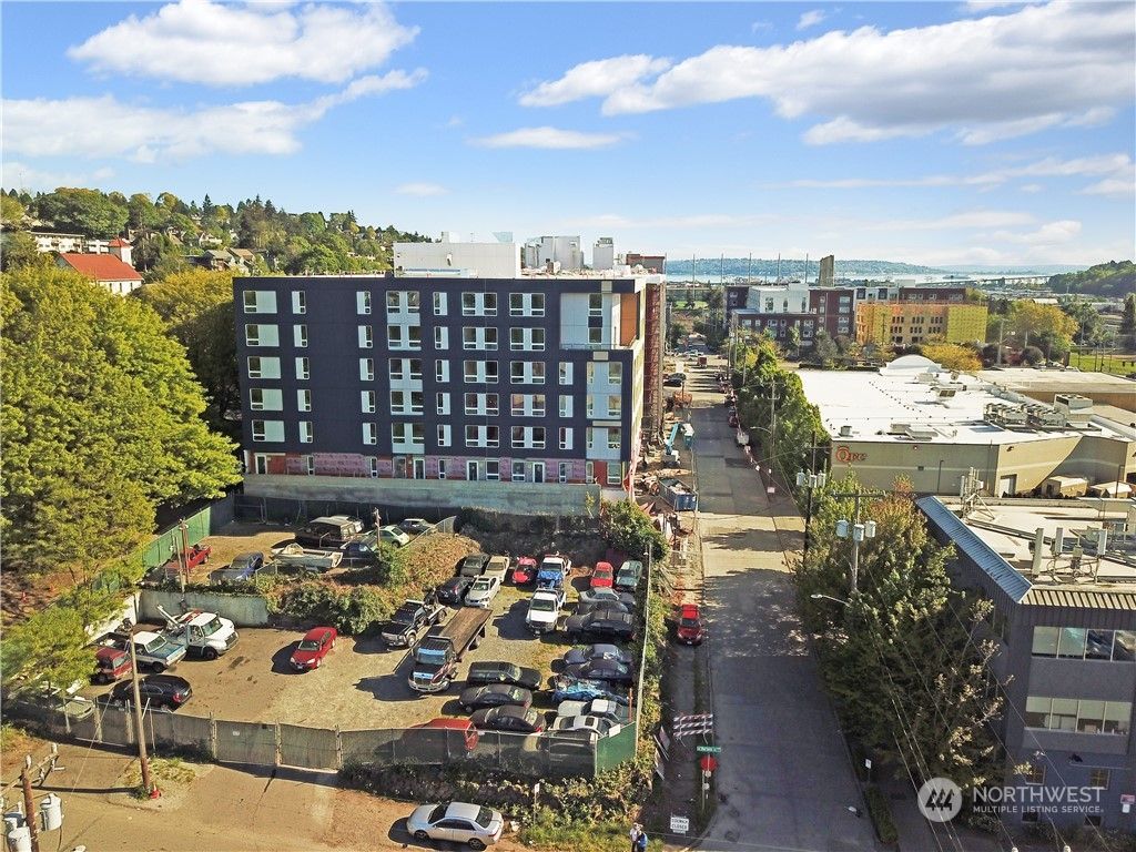 3258 16th Avenue W, Seattle, WA 98119