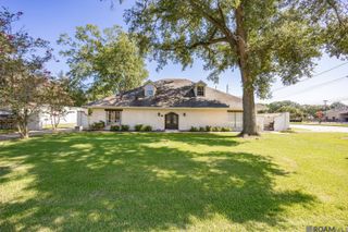 8851 Menlo Dr, Baton Rouge, LA 70808