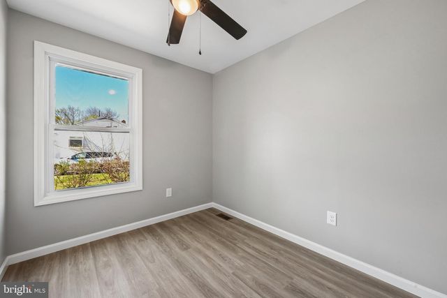 615 FAIRMOUNT DR, Glassboro, NJ 08028