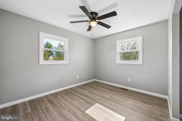 615 FAIRMOUNT DR, Glassboro, NJ 08028