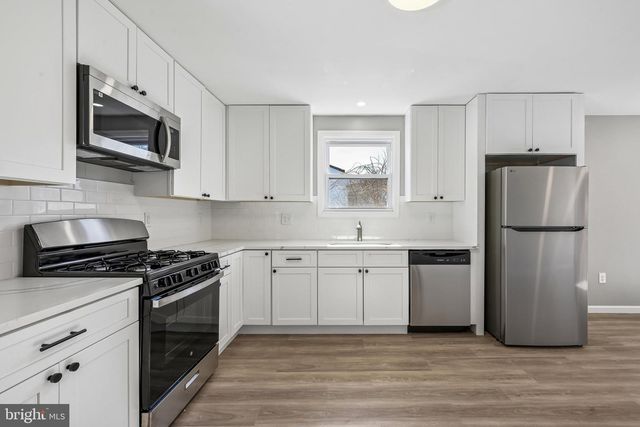 615 FAIRMOUNT DR, Glassboro, NJ 08028