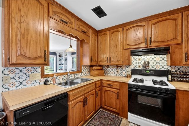 4205 S 17th Street, Fort Smith, AR 72901