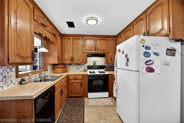 4205 S 17th Street, Fort Smith, AR 72901