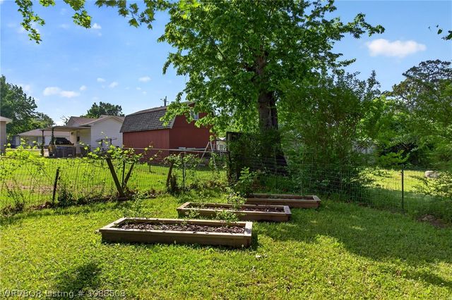 4205 S 17th Street, Fort Smith, AR 72901