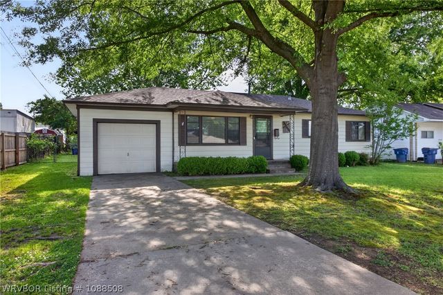 4205 S 17th Street, Fort Smith, AR 72901