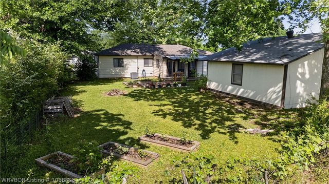 4205 S 17th Street, Fort Smith, AR 72901