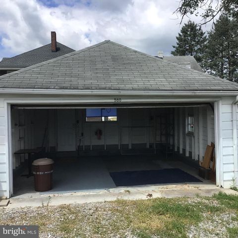 580 S FOURTH STREET, Chambersburg, PA 17201