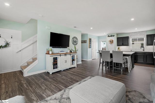 109 Queens Mill Court, Pendleton, SC 29670