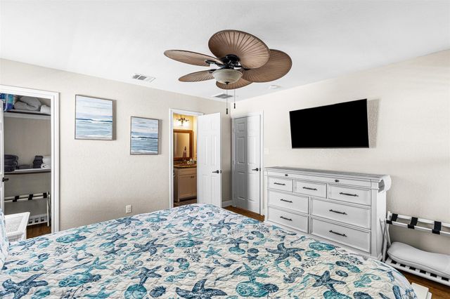 12922 Buccaneer Parkway, Freeport, TX 77541