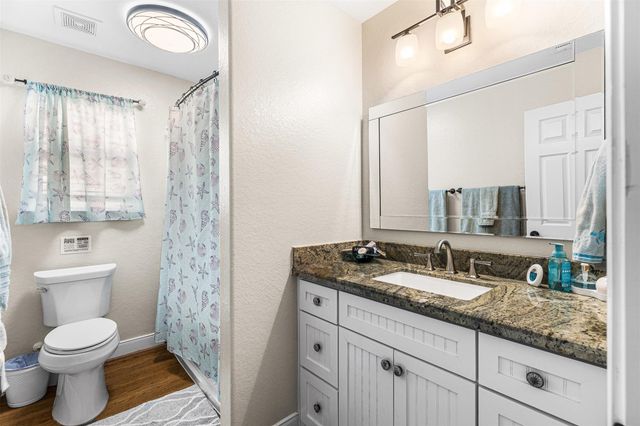 12922 Buccaneer Parkway, Freeport, TX 77541